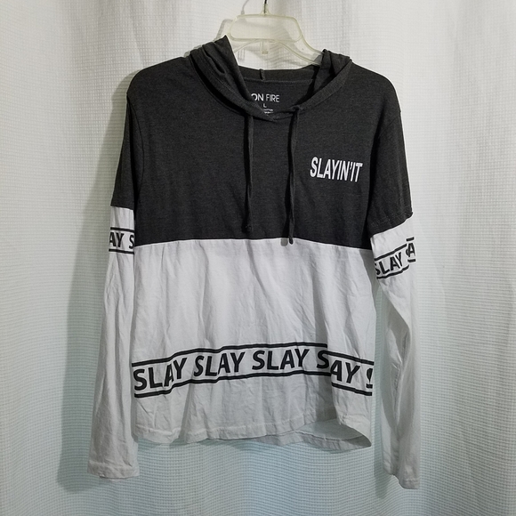 Graphic Tee shirt..on fire..Slaying it hoodie lrge - Picture 3 of 8